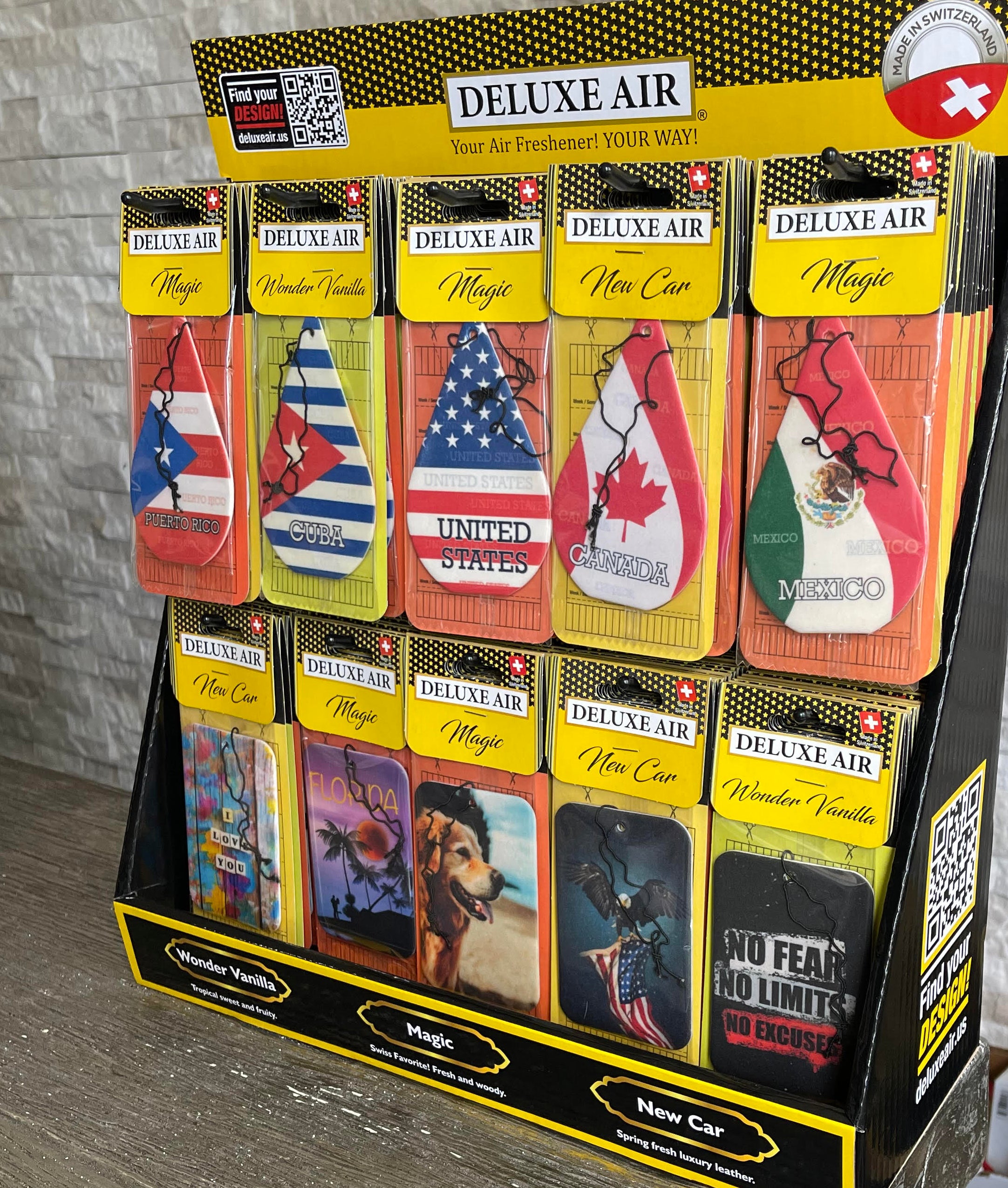 10-Hook one-sided counter top Display